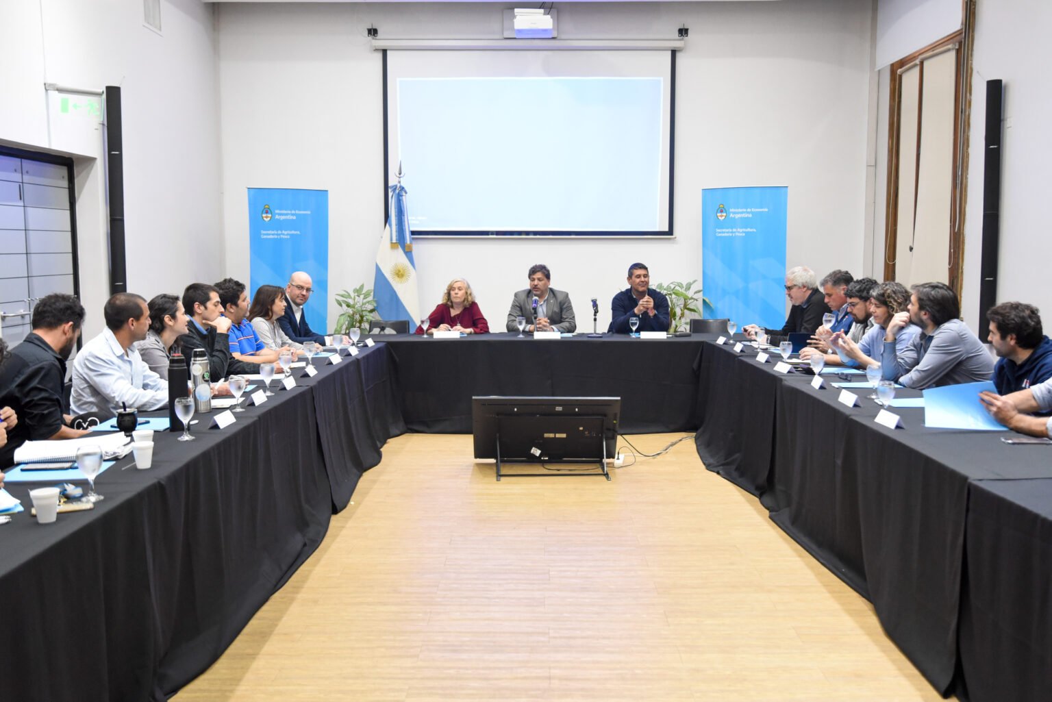 El Gobierno trabaja en un Manual de Buenas Prácticas nacional para el cultivo de cannabis y cáñamo