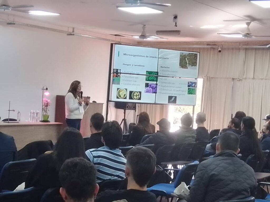 La Universidad Nacional del Nordeste llevó adelante las primeras Jornadas Regionales de Cannabis Medicinal e Industria del Cáñamo